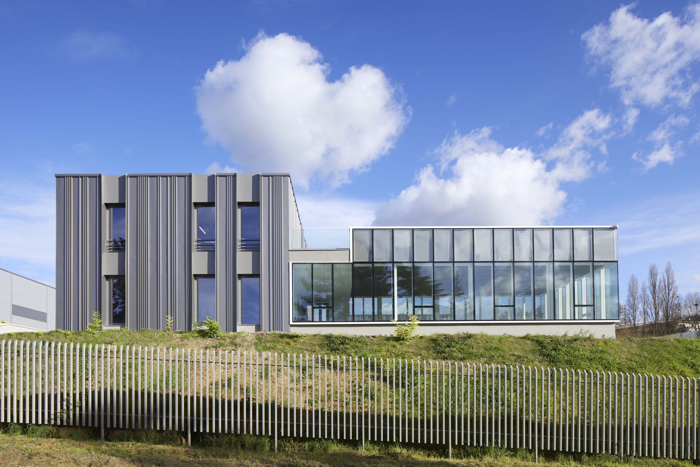 Le bâtiment Cisco Bâtiment à Chelles, vue paysagère