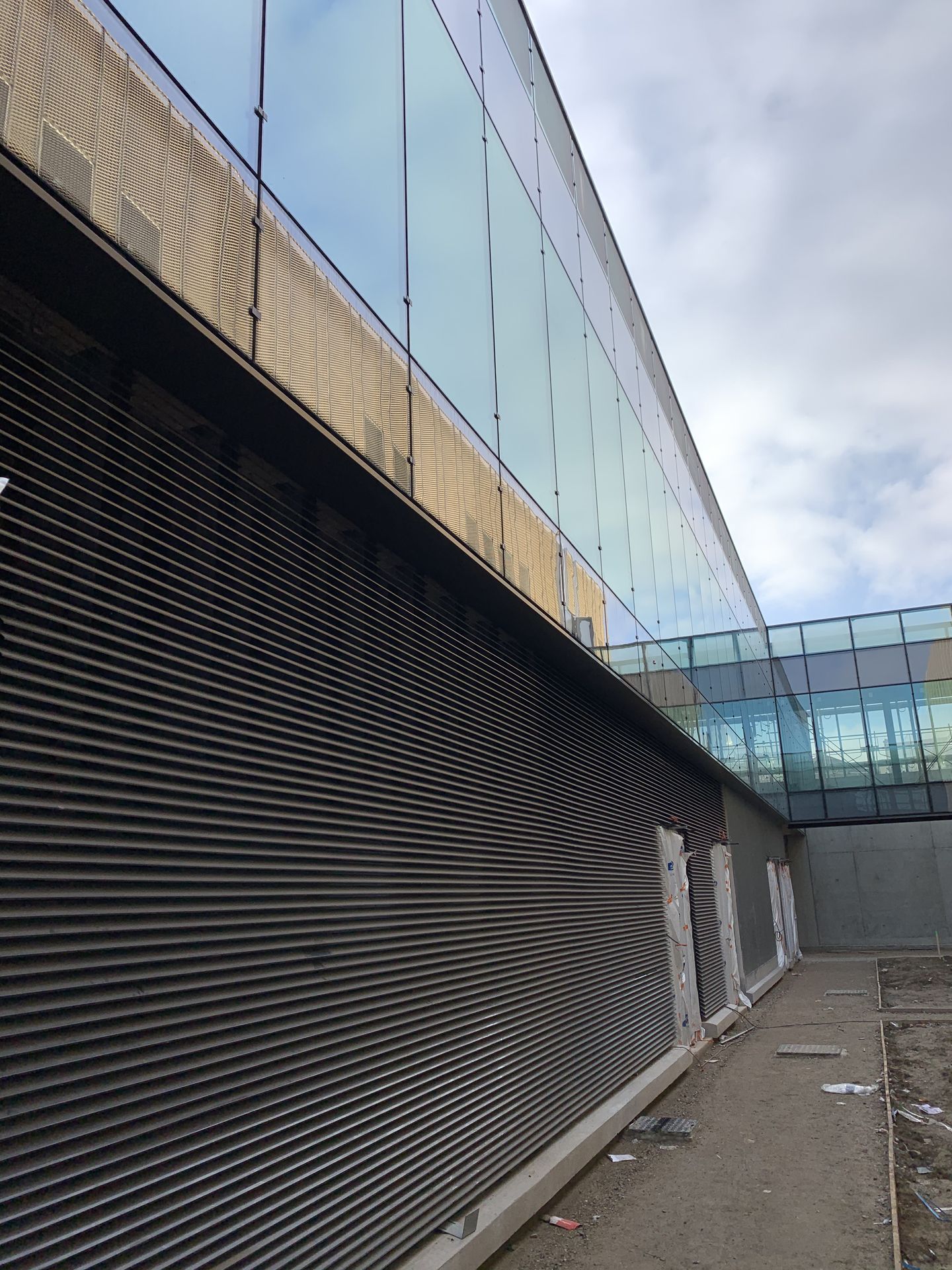 EOLE Pantin — façade vitrée VEC
