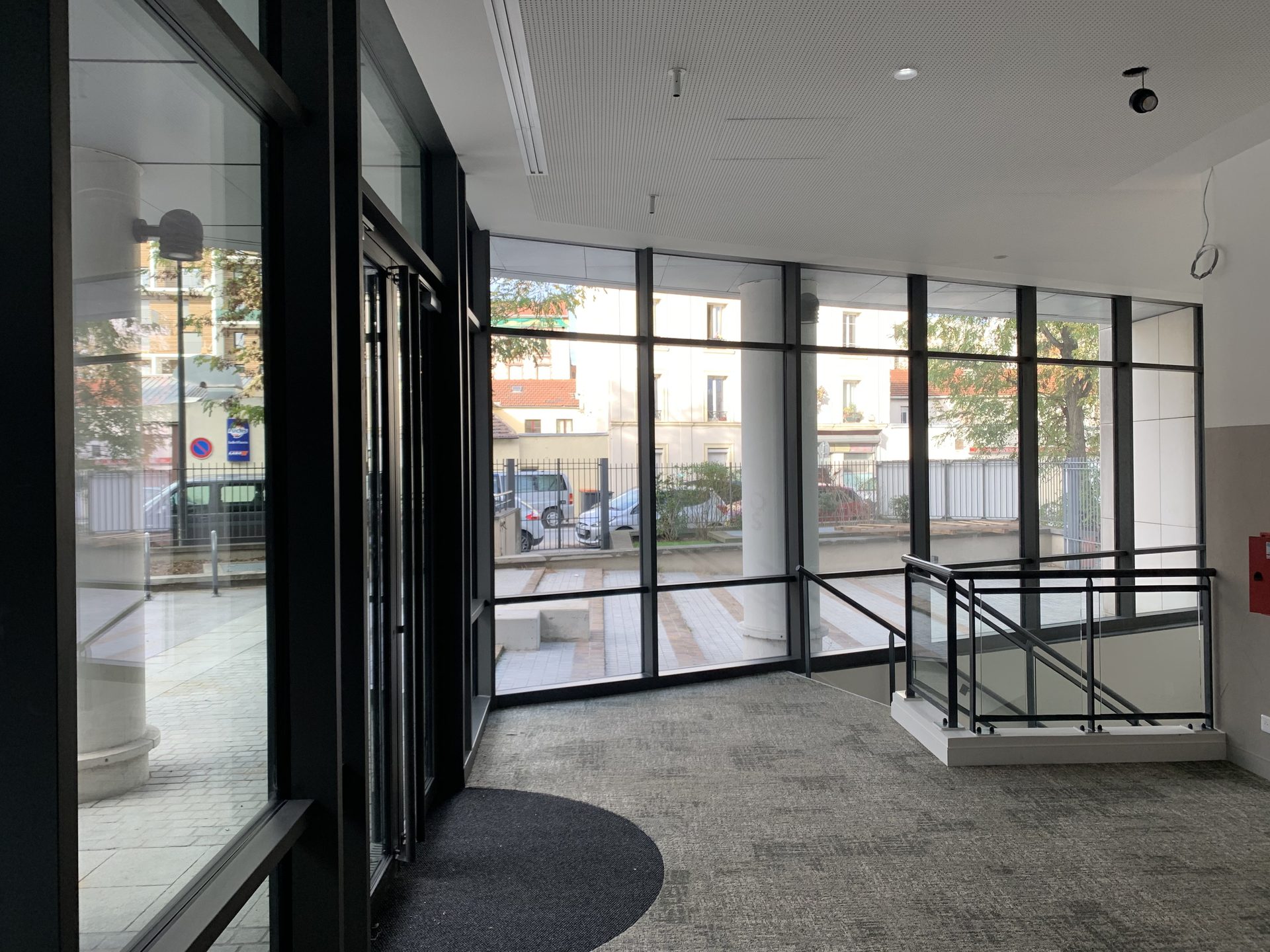 Fusion Carré Pleyel — mur rideau grande hauteur